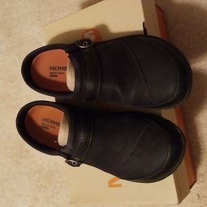 Black Merrell Dassie Slide shoes